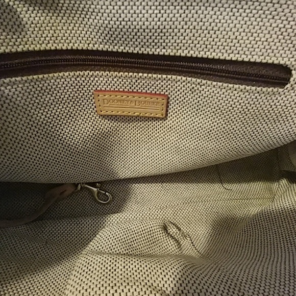 Dooney & Bourke purse - Picture 5 of 7